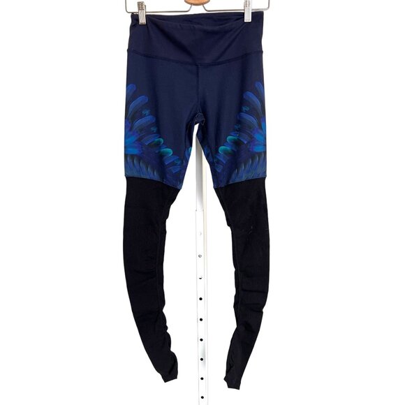 Alo Yoga Gypset Goddess Leggings Rich Navy Feather Print Ribbed Black Detail - Picture 4 of 7